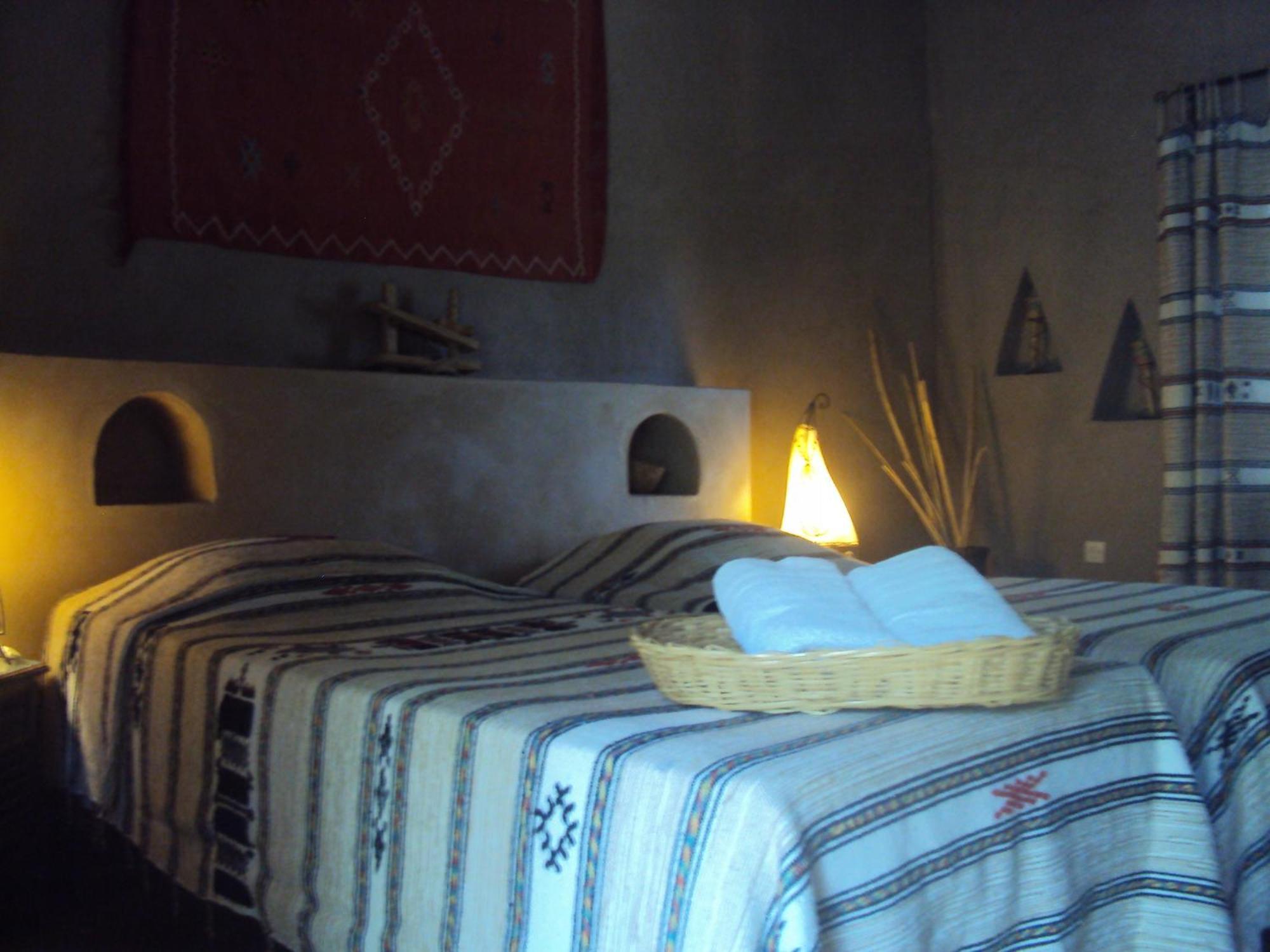 Dar Lorkam Bed & Breakfast Skoura Phòng bức ảnh
